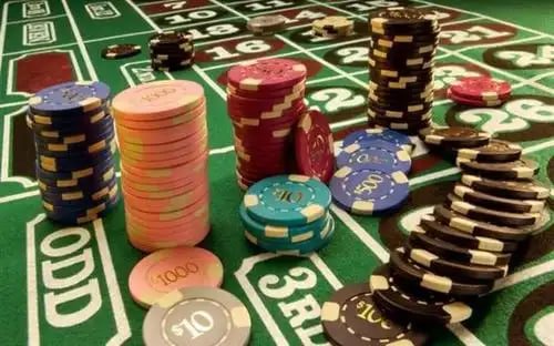 q25 member win result showing Philippine Peso payout on screen